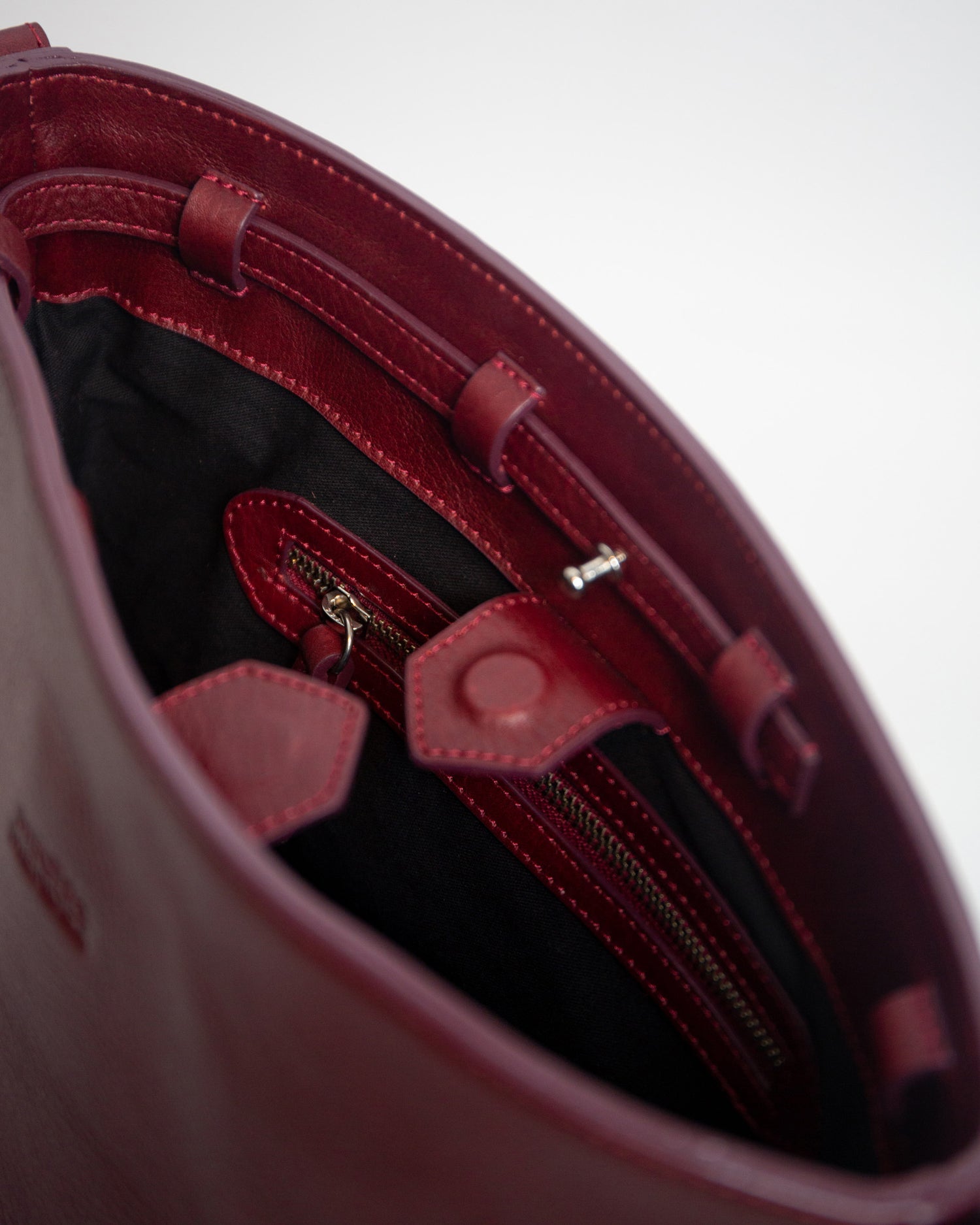 Bucket Small - Burgundy Hypnotic