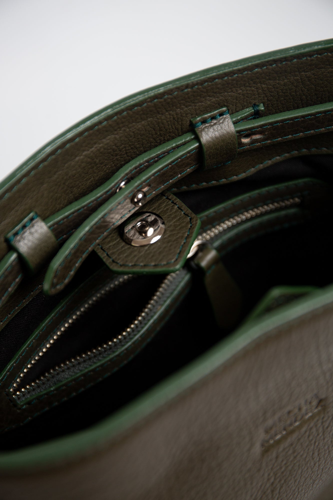 Bucket Classic - Forest Hypnotic