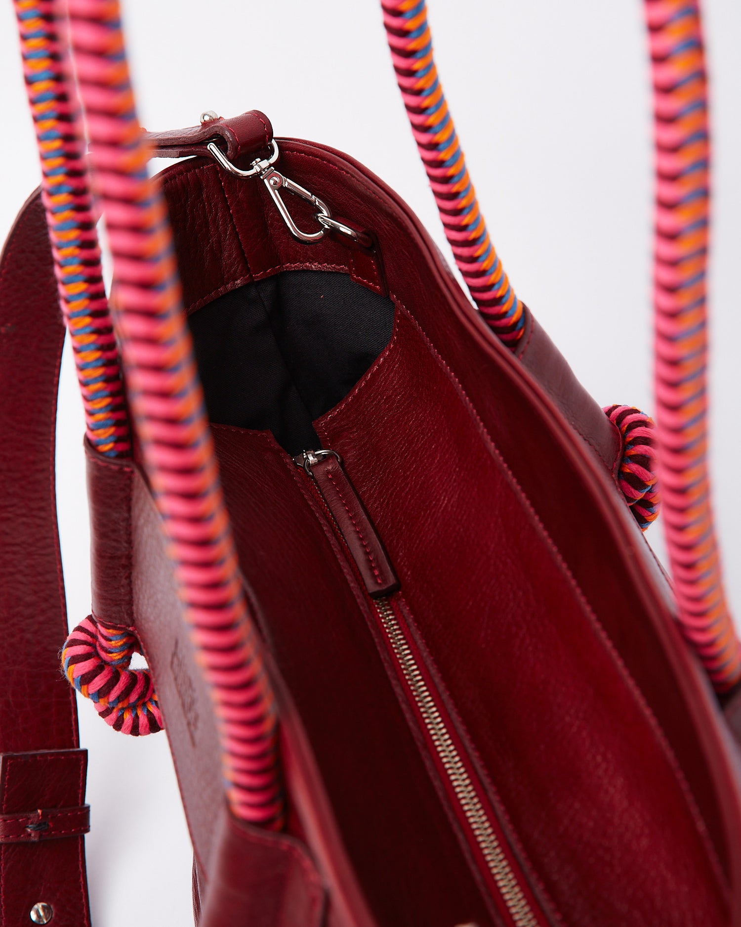 Basket Tote - Burgundy Hypnotic