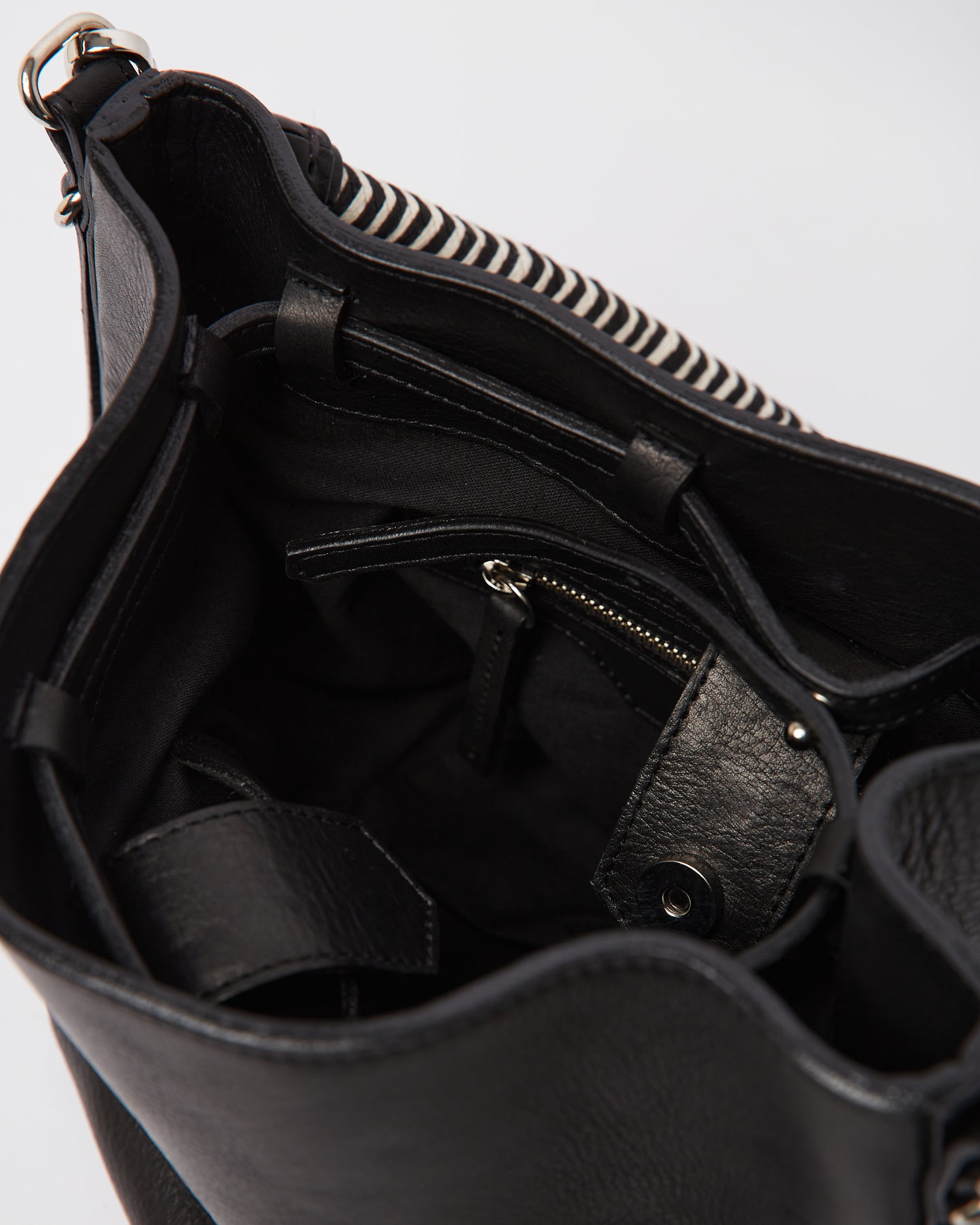 Bucket Classic - Black Bataraza