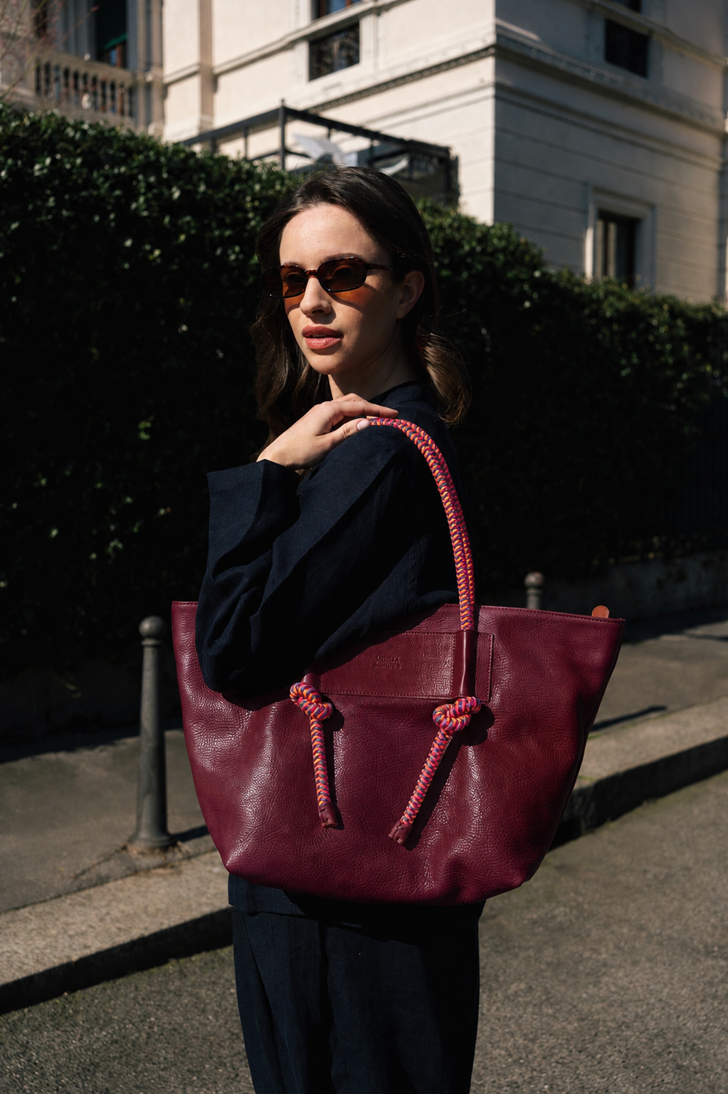 Basket Tote - Burgundy Hypnotic