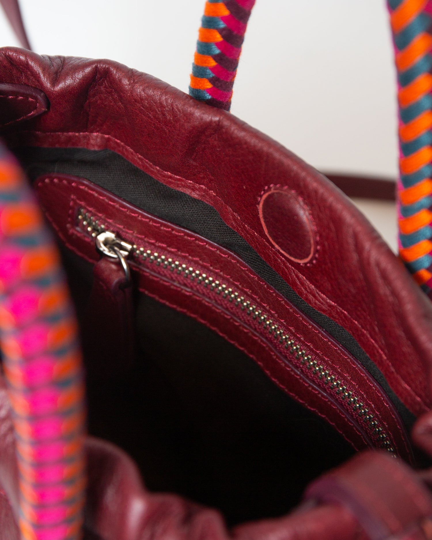 Irupe Mini - Burgundy Hypnotic