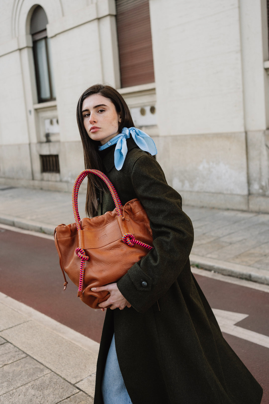 Irupe Large Leather Bag - Tan Hypnotic