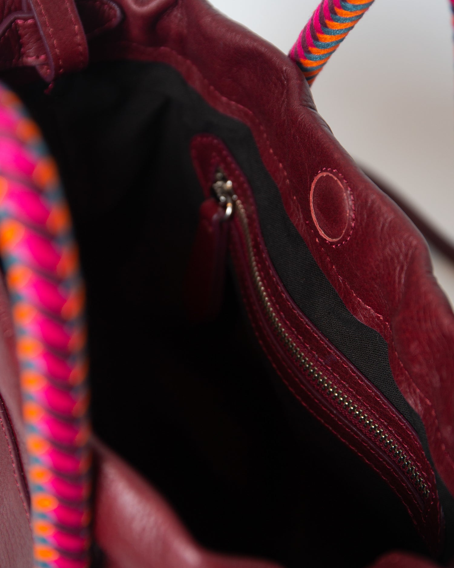 Irupe Medium - Burgundy Hypnotic