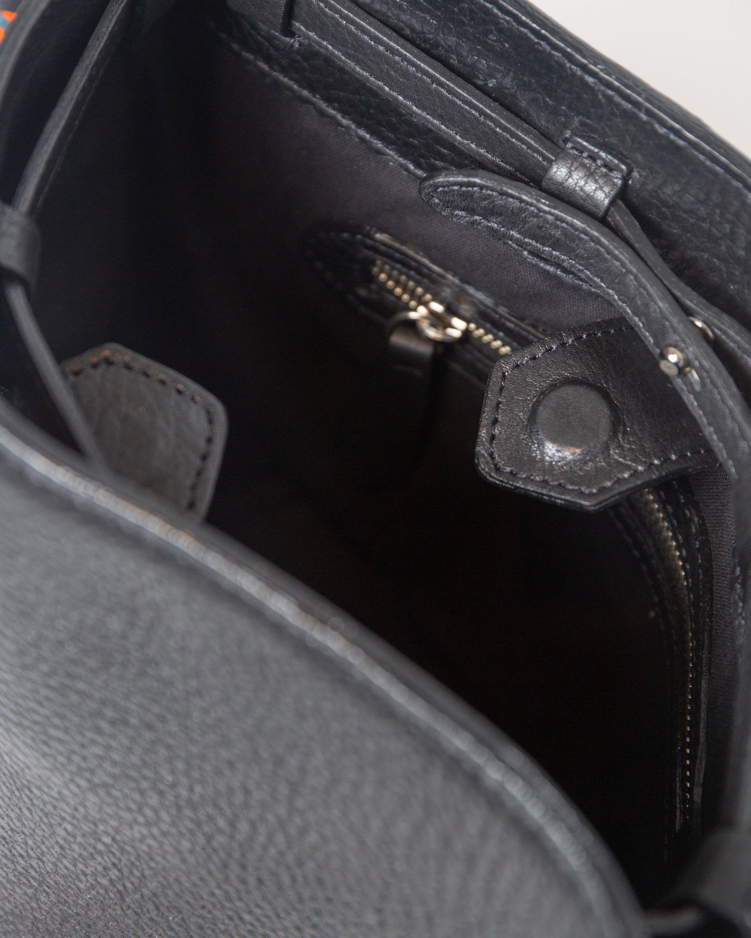 Bucket Classic - Black Amazonica