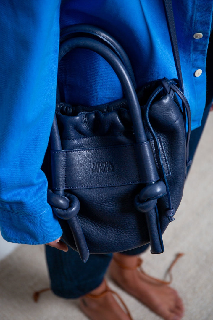 Irupe Medium Leather Bag - Blue