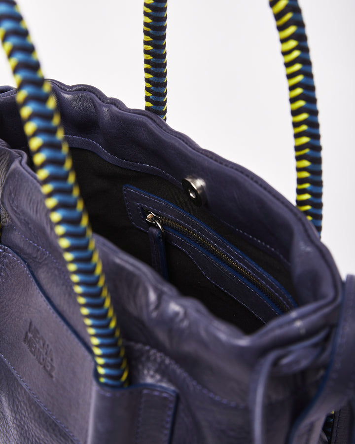 Irupe Medium Leather Bag - Blue Pacifico