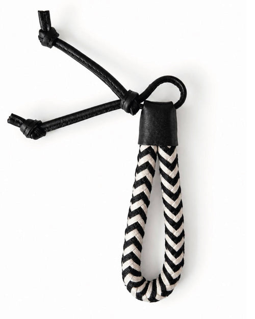 Bataraza Charm - Black Tie