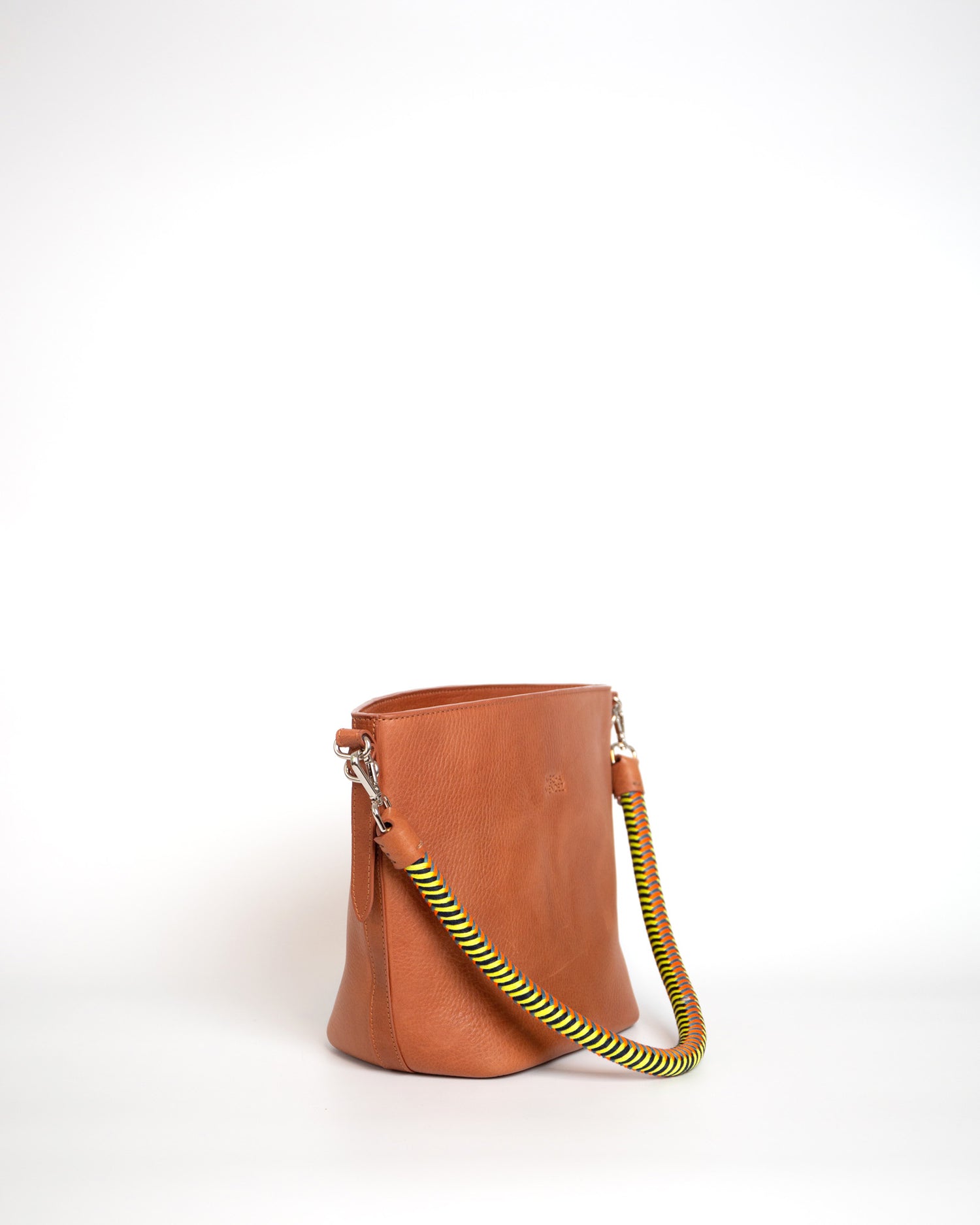 Bucket Classic - Tan Amazonica