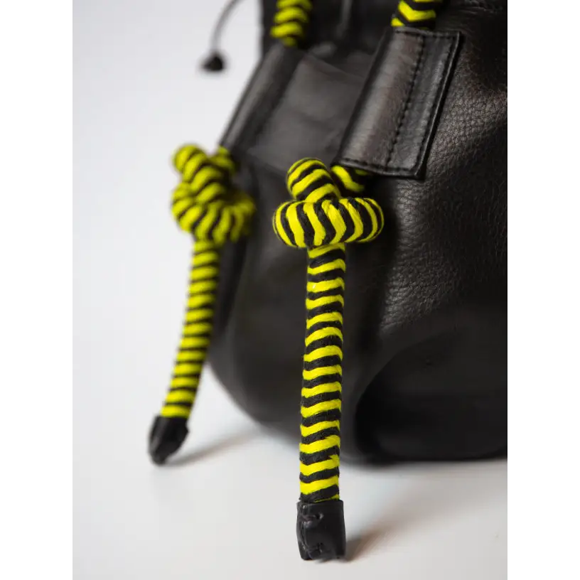 Irupe Plus Black Neon