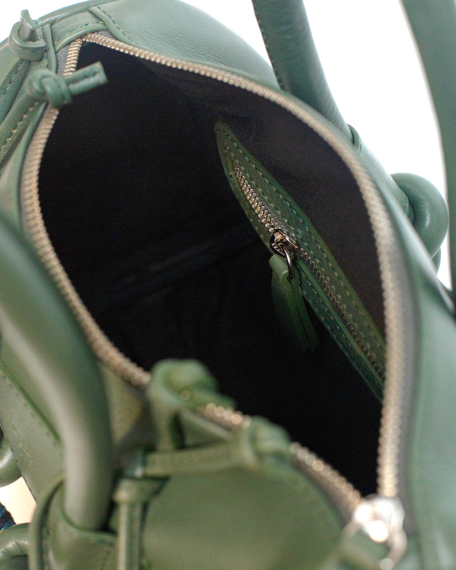 Poty Trunk Leather Bag - Selva