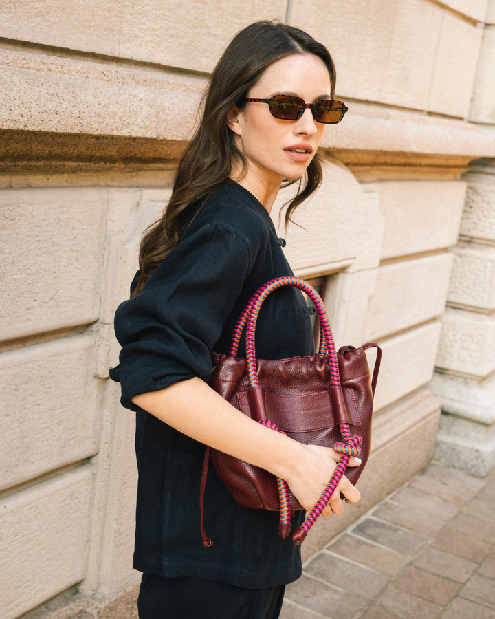 Irupe Medium Leather Bag - Burgundy Hypnotic